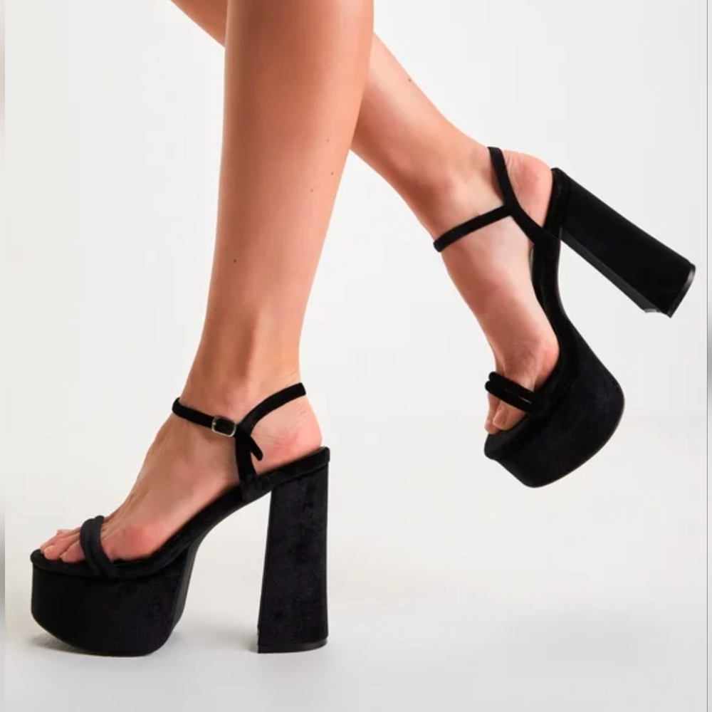 Lulus Serenitie Black Velvet Platform High Heel Chunky Bold Sandals, Size 7.5